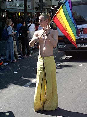 Aufnahme vom Christopher Street Day (CSD) 2002 in Berlin