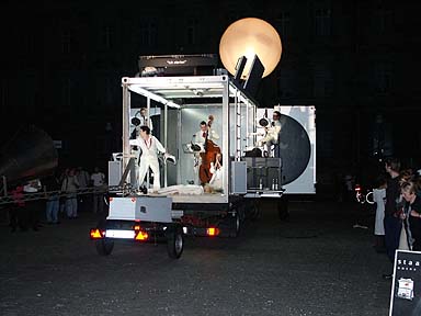 Aufnahme von der Opernaufführung Mavra und dem Feuerwerk der Staatsoper unter den Linden Berlin 2002
